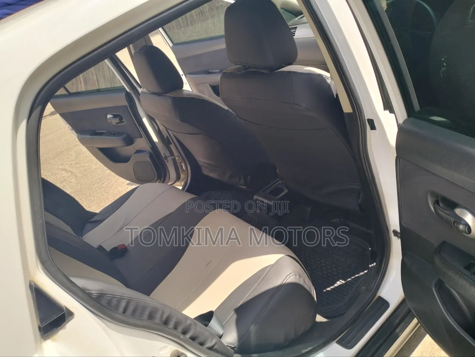 Nissan Tiida 2012 White