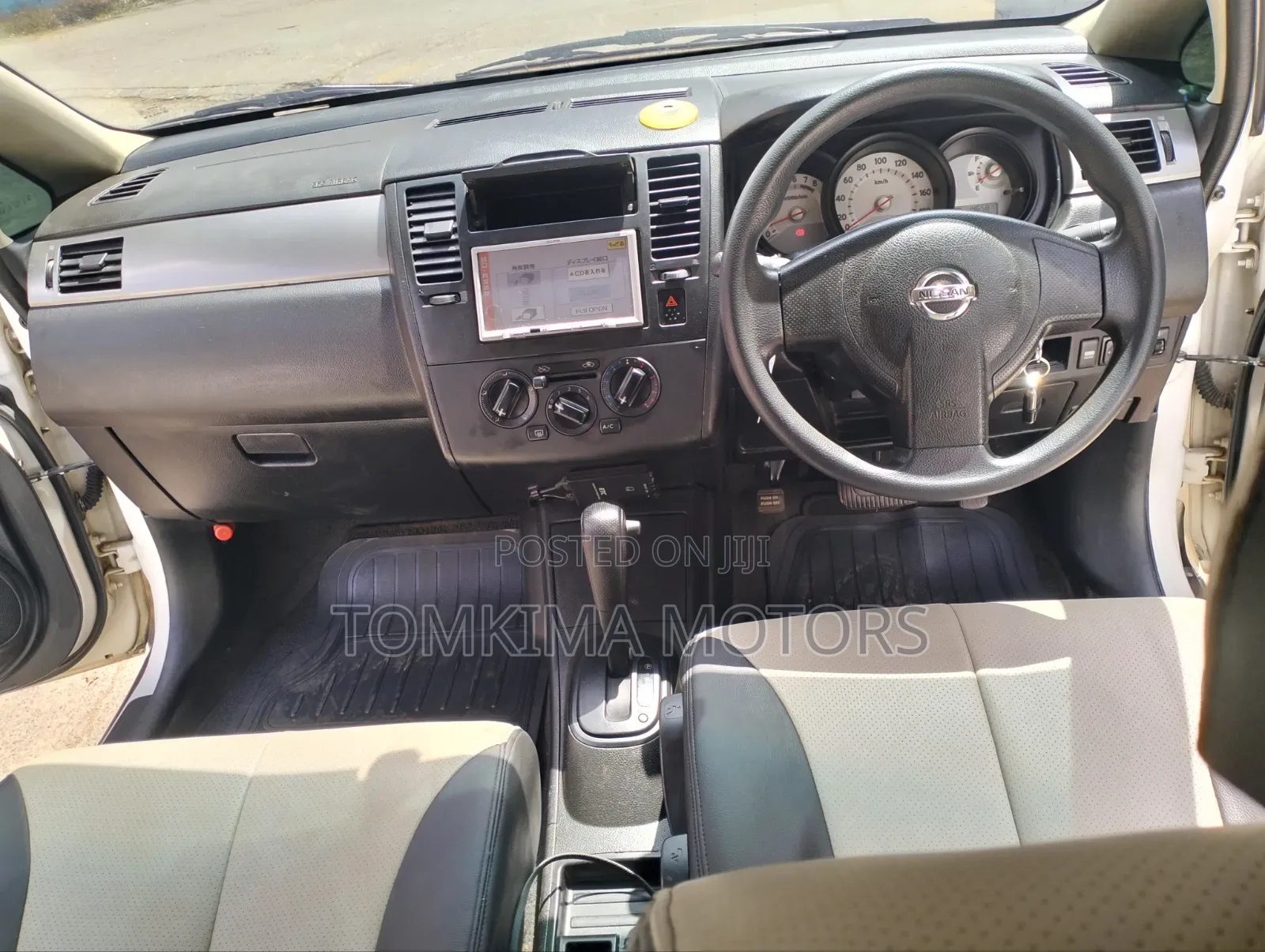 Nissan Tiida 2012 White