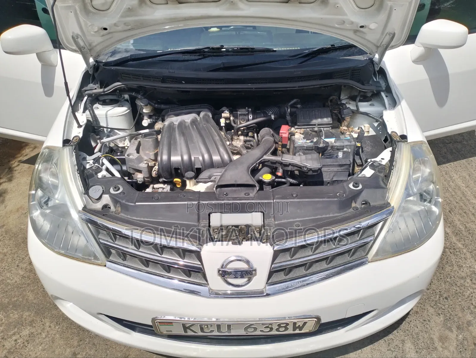 Nissan Tiida 2012 White