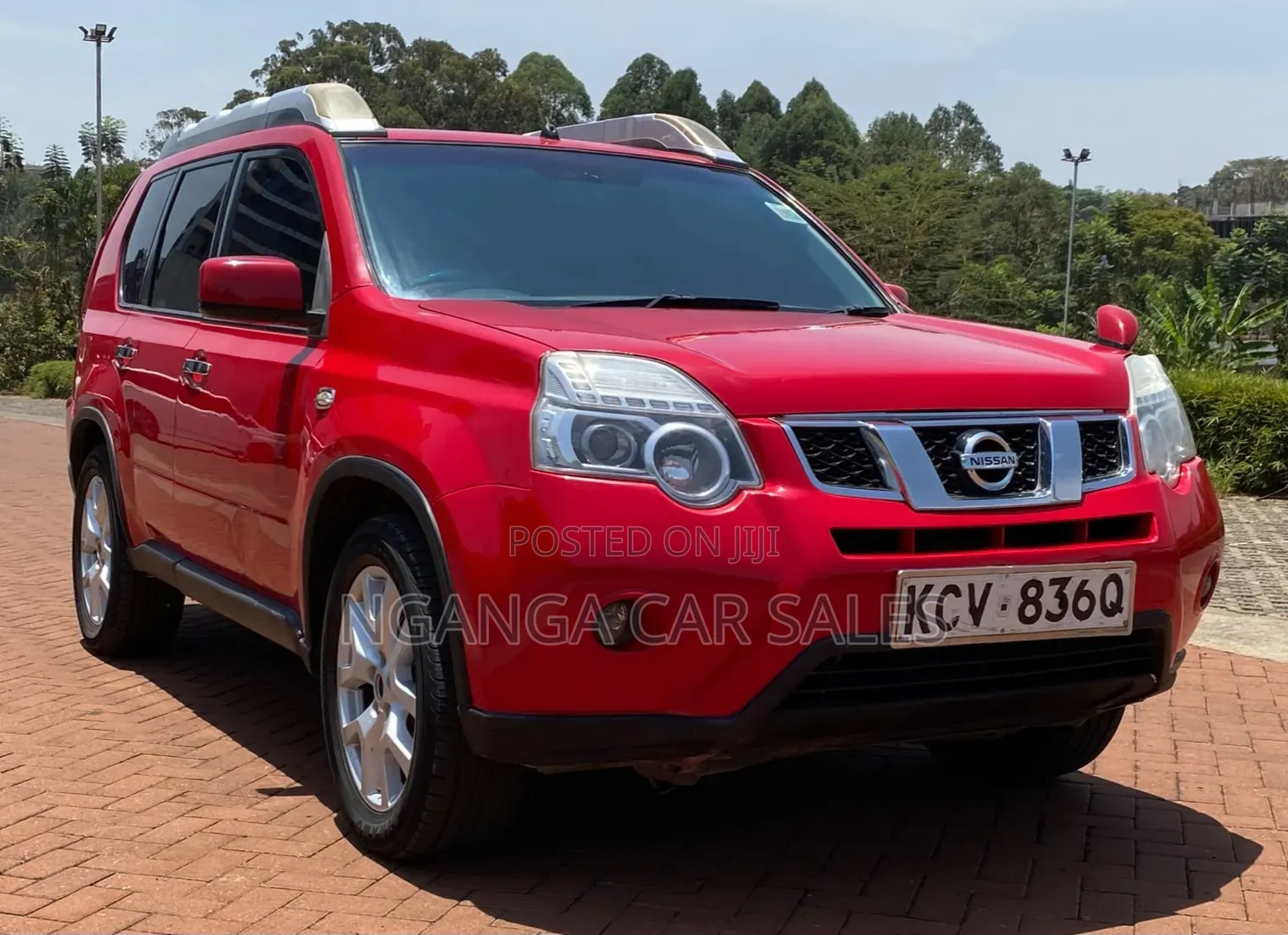 Nissan X-Trail 2012 Red