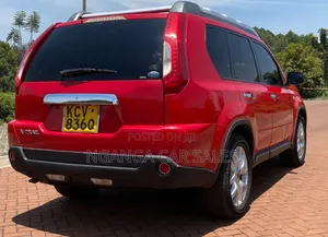Nissan X-Trail 2012 Red