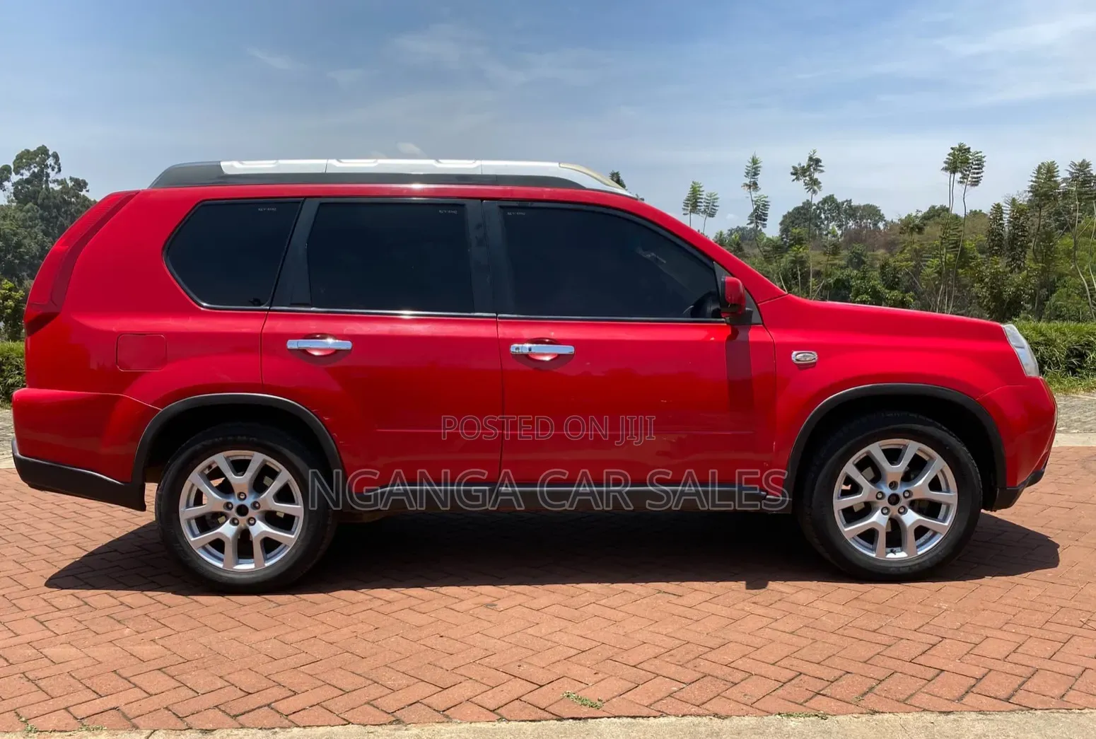 Nissan X-Trail 2012 Red