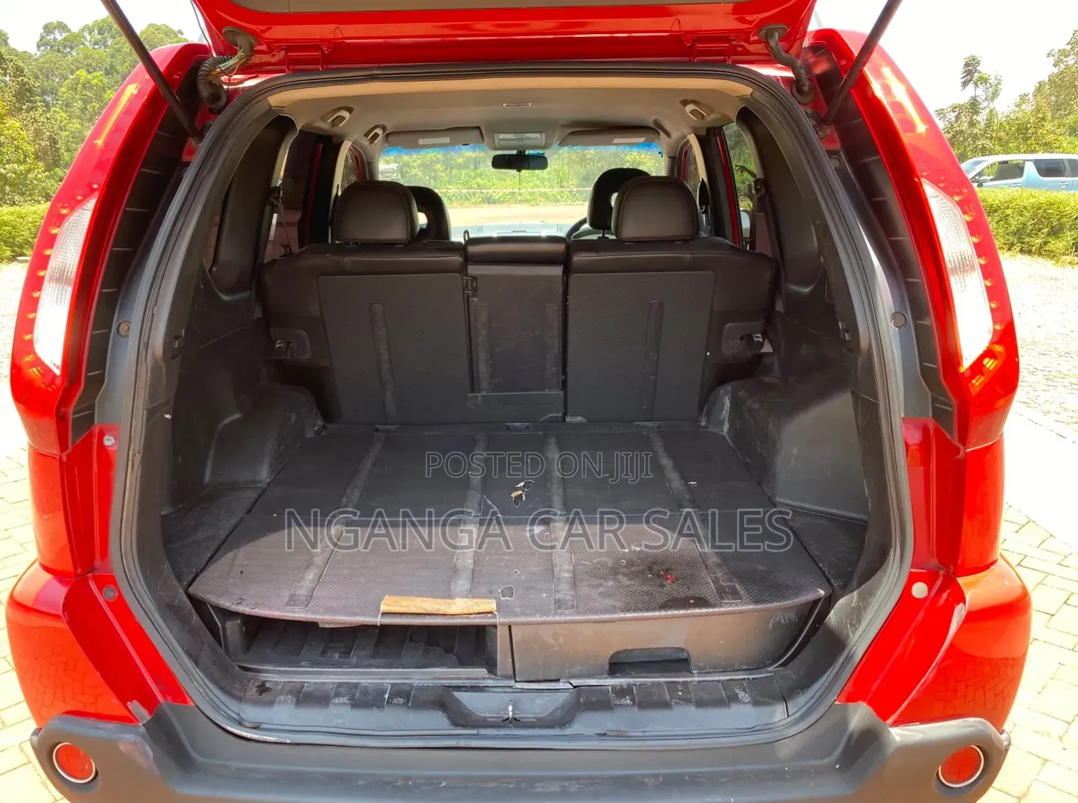 Nissan X-Trail 2012 Red