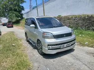 Toyota Noah 2002 Silver