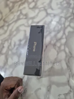 New Apple iPhone 11 Pro Max 256 GB Gold