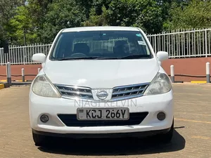 Nissan Tiida 2009 White