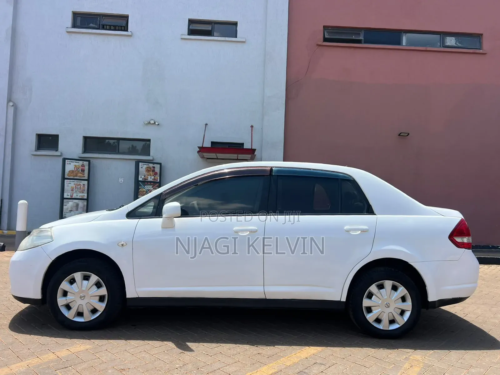 Nissan Tiida 2009 White