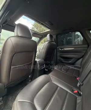 Toyota Harrier 2.0 2019 White