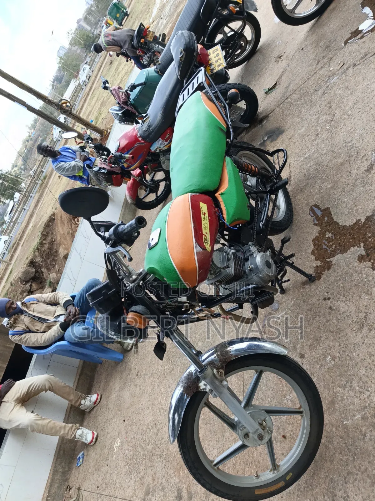 Bajaj Boxer 100 2021 Red