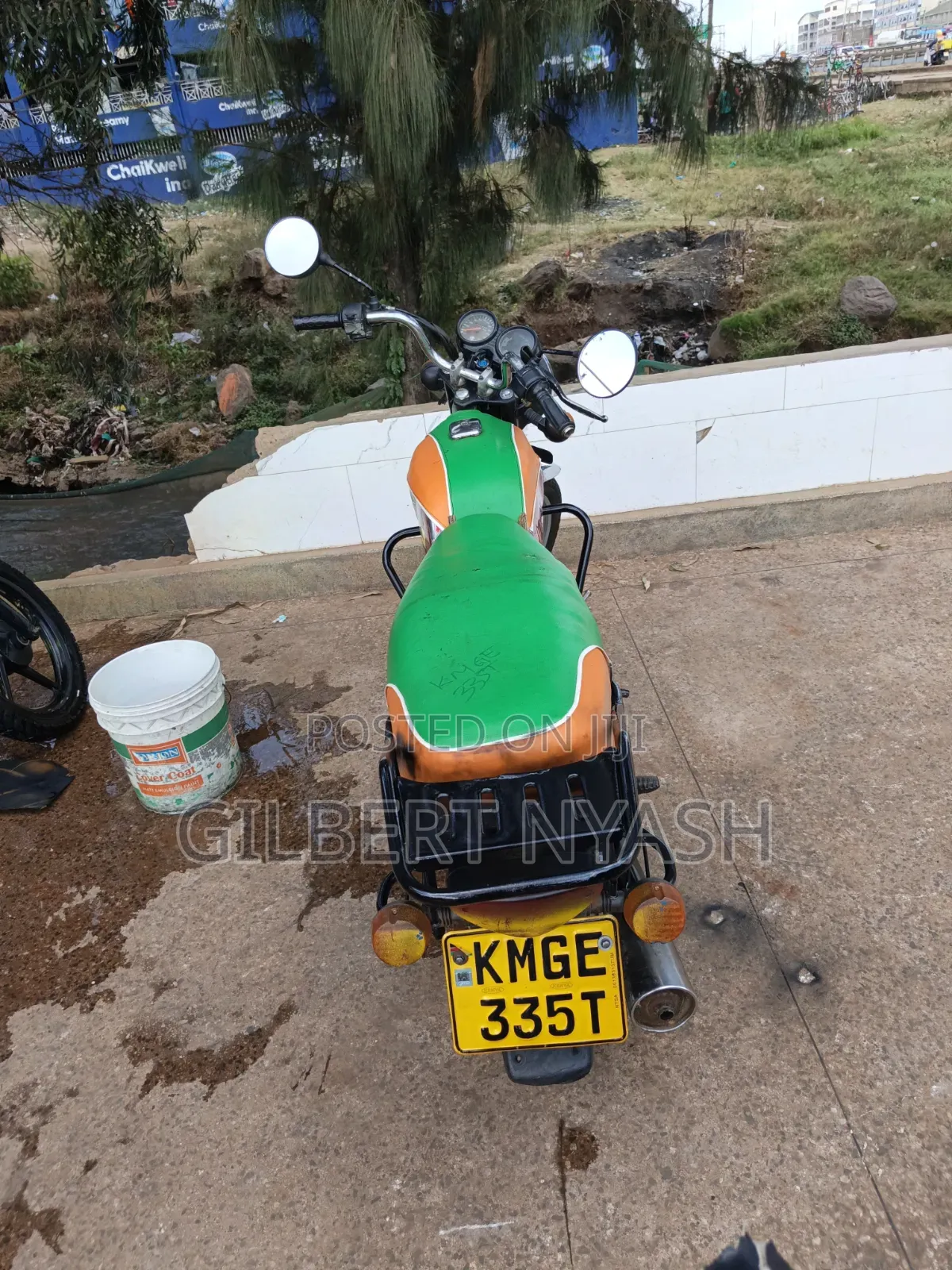 Bajaj Boxer 100 2021 Red