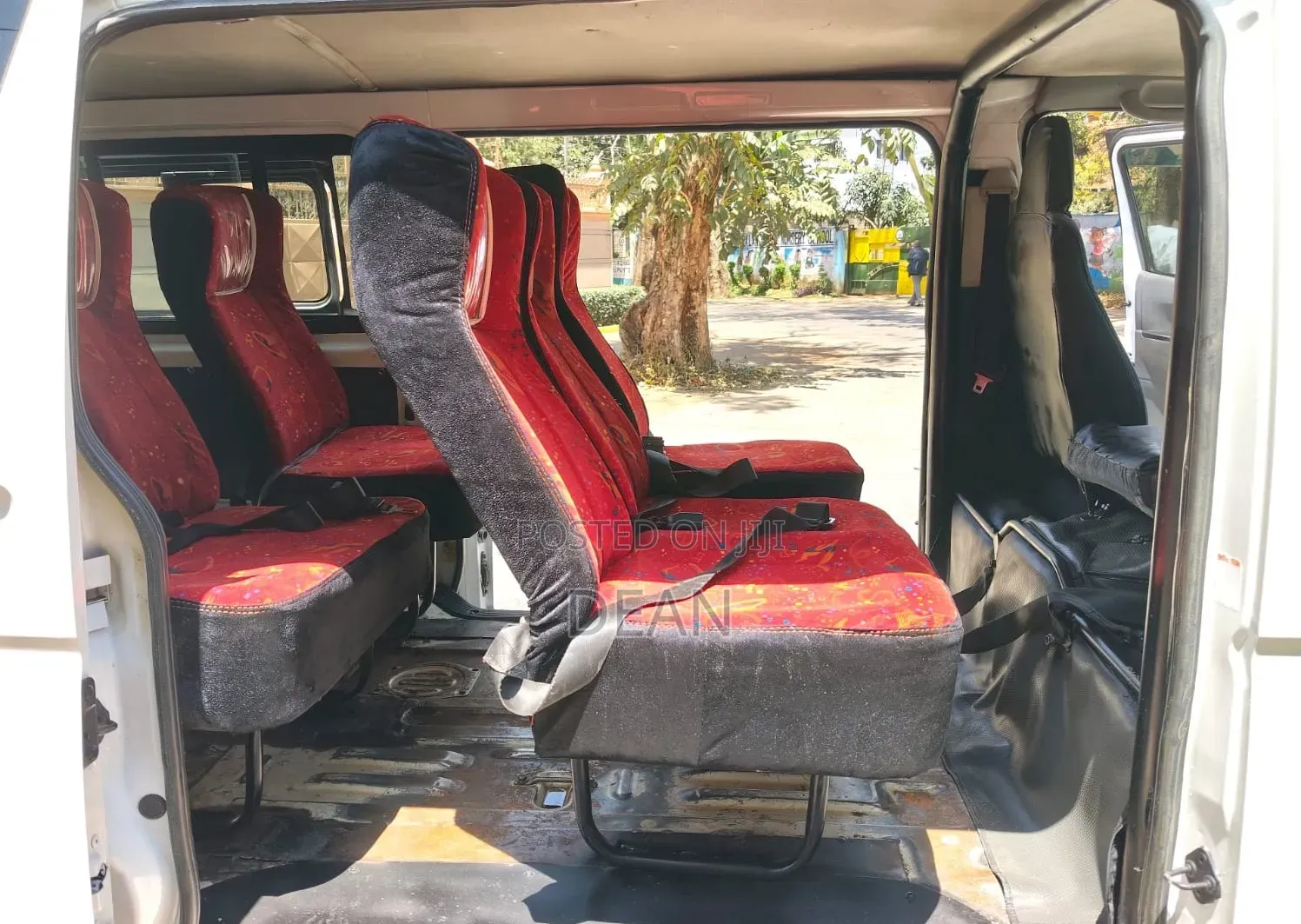 Toyota HiAce 2015 White