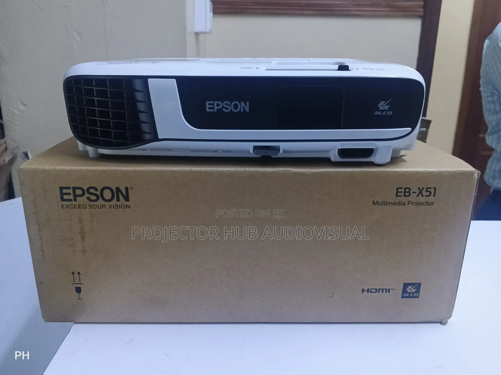 Epson EB-W51 Projector
