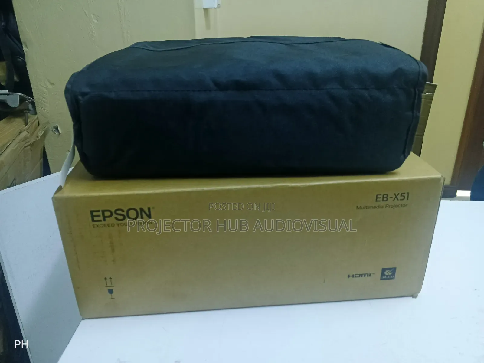 Epson EB-W51 Projector