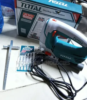 800W Heavy-Duty Electric Jigsaw Cutting Machine