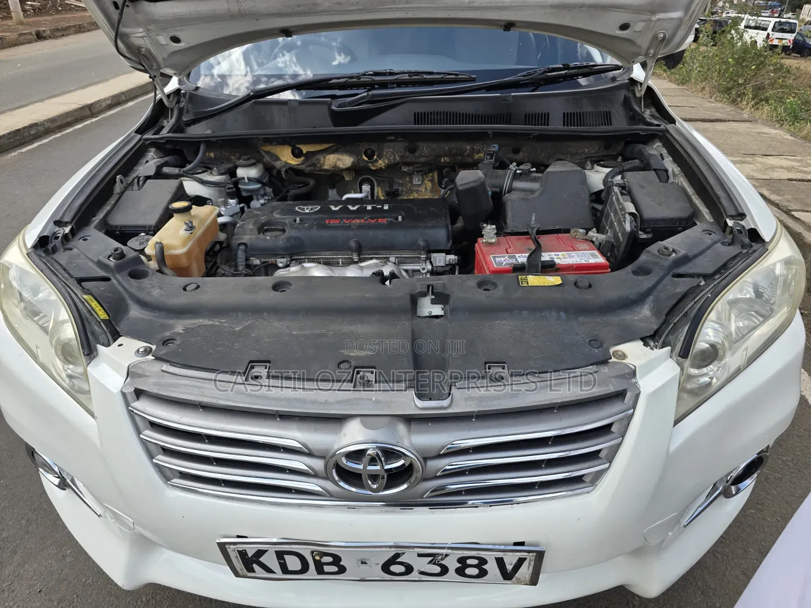 Toyota Vanguard 2013 White