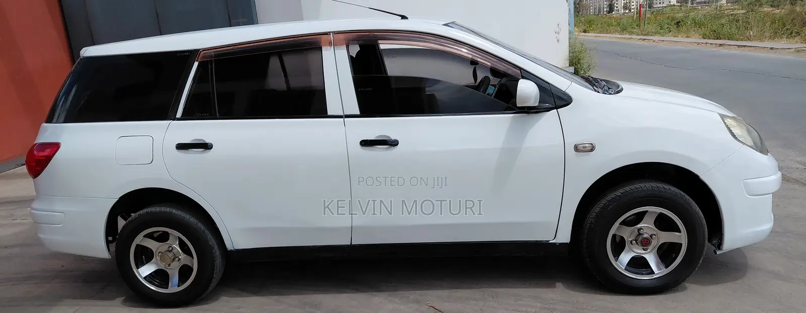 Nissan Advan 2009 White