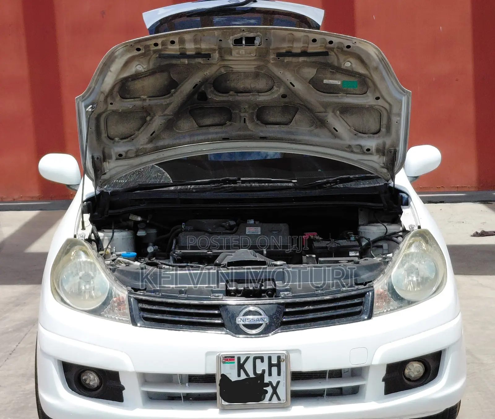 Nissan Advan 2009 White