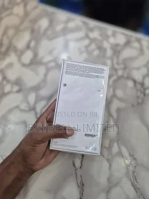 New Apple iPhone 12 128 GB Black