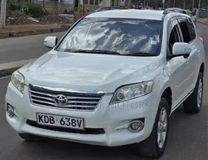 Toyota Vanguard 2013 Pearl
