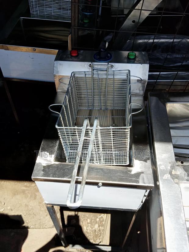Single Deep Fryer
Durable Fryer