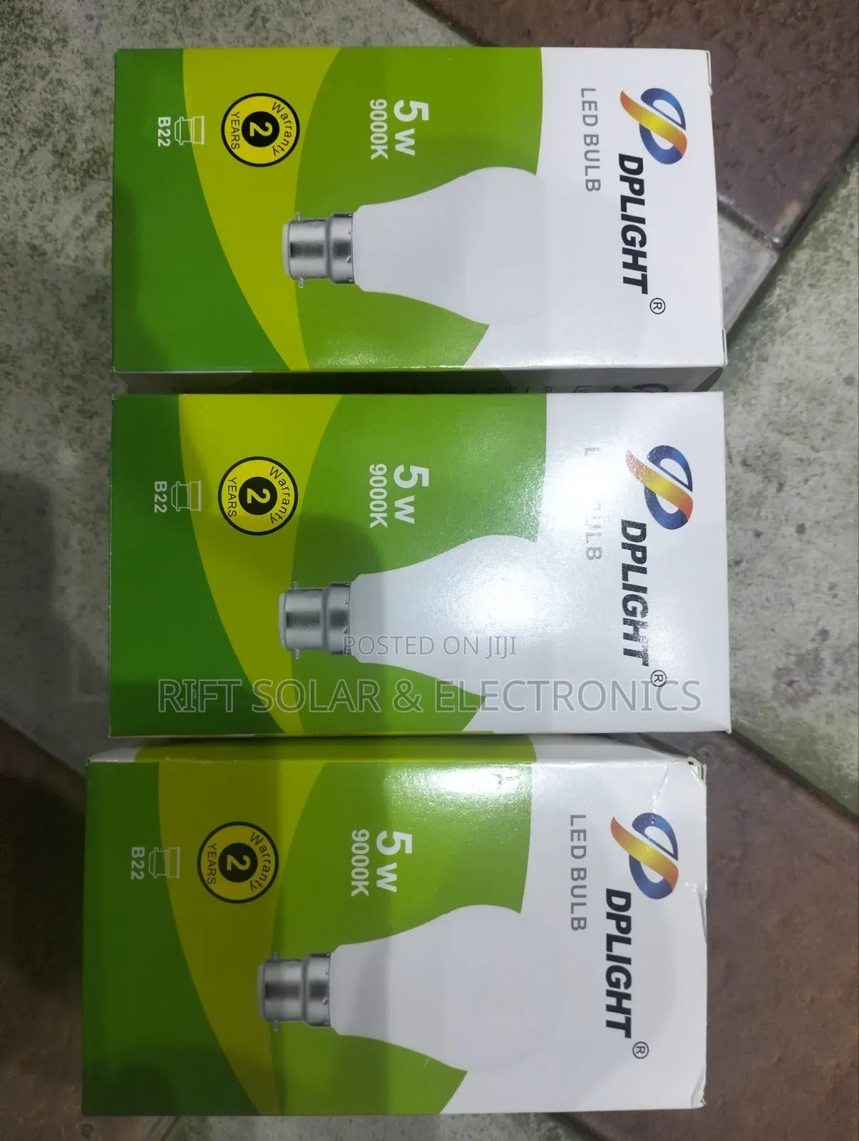 50 Watts Solar Kit - 32Ah Mf Battery - 10A Controller - 3 Bulbs