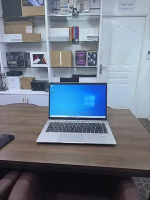 Laptop HP EliteBook 1040 G8 16GB Intel Core i7 SSD 500GB
