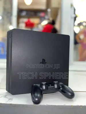 Just Unboxed PS4 Slim Console Plus One Pad