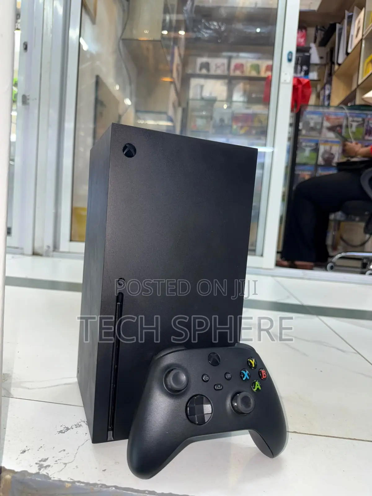 Just Unboxed PS4 Slim Console Plus One Pad