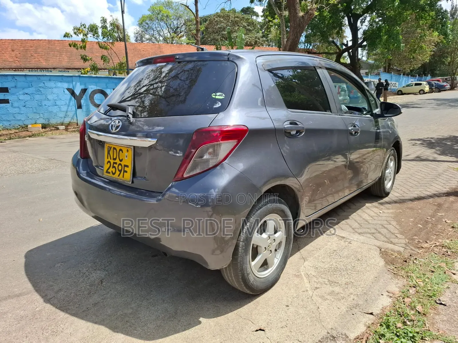 Toyota Vitz 2014 Gray