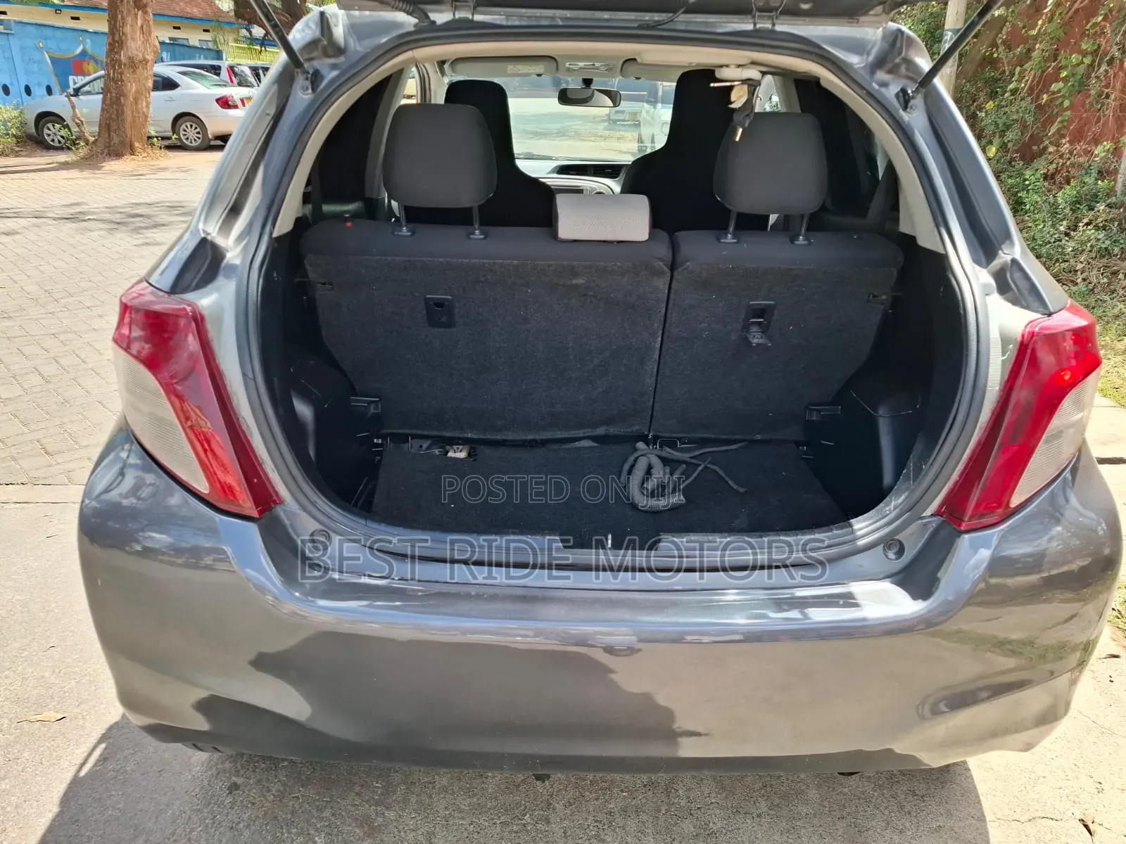 Toyota Vitz 2014 Gray