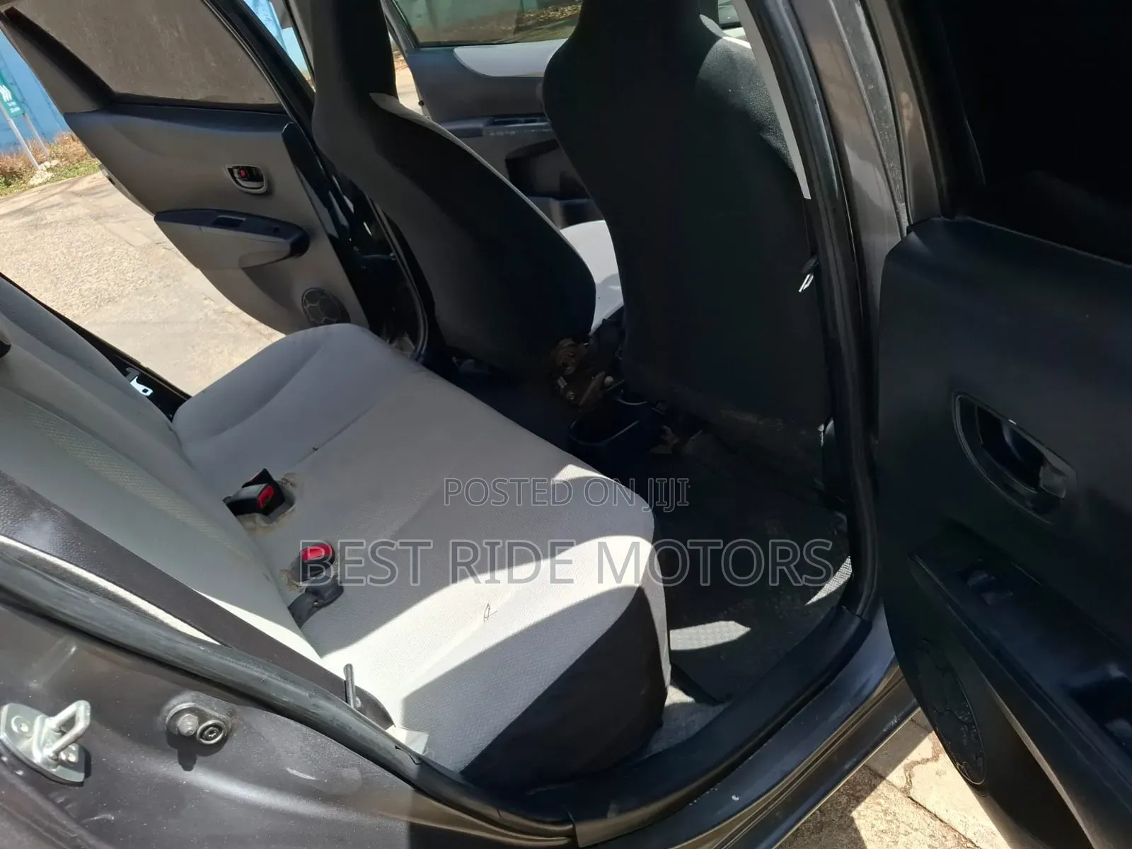 Toyota Vitz 2014 Gray