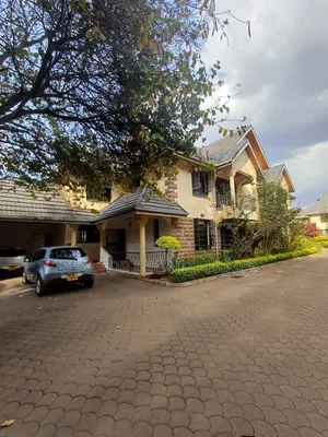 5bdrm Townhouse / Terrace in Kilimani, Hurlingham for rent