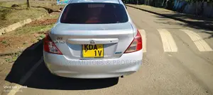 Nissan Tiida 2014 Silver