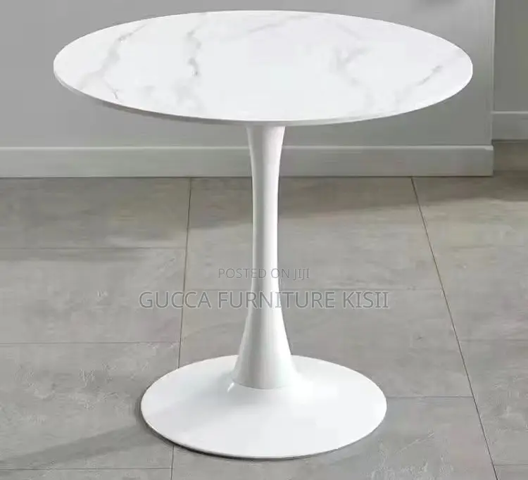 4 Seater Restaurant Eames Dining Round Table