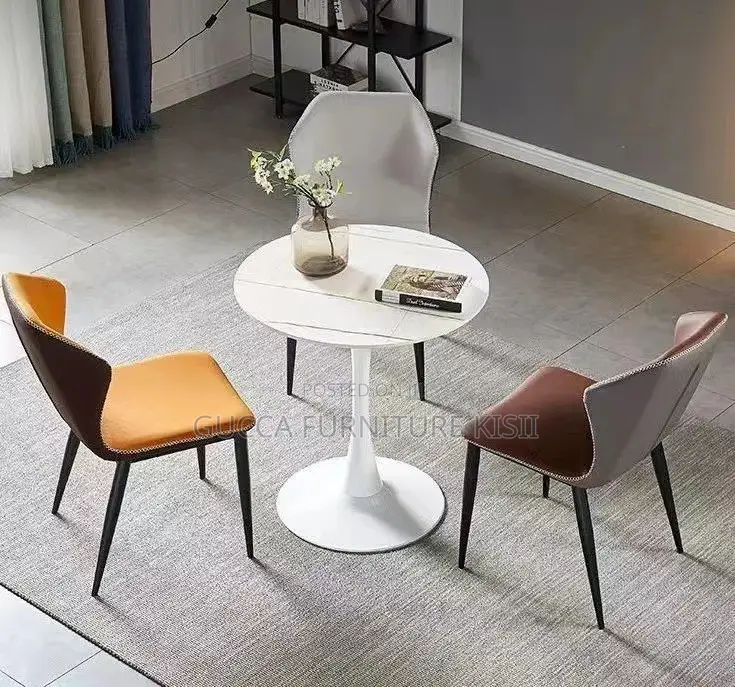 4 Seater Restaurant Eames Dining Round Table