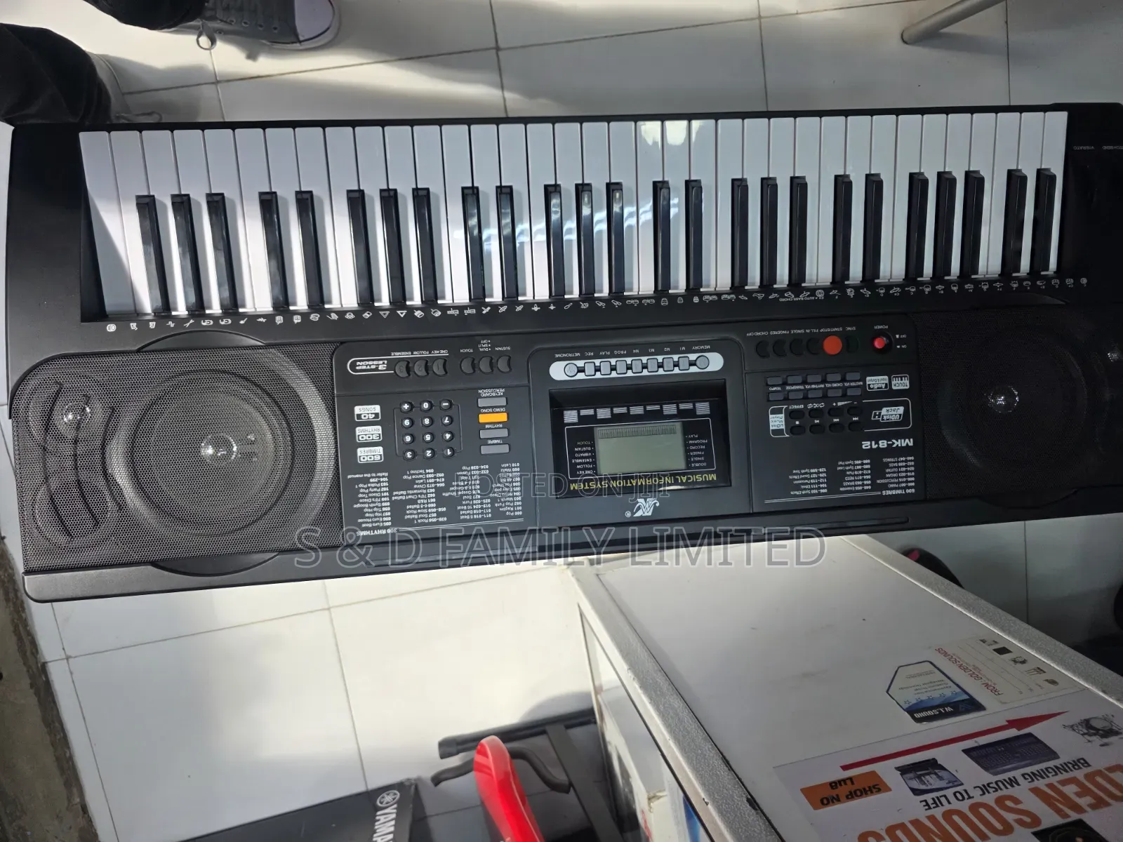 Meike MK-812 61-Key Electronic Keyboard