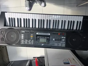 Meike MK-812 61-Key Electronic Keyboard