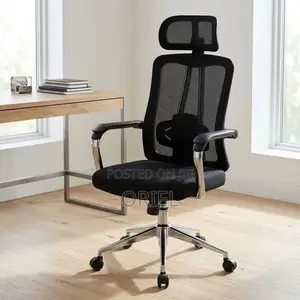 Modern Ergonomic Swivel Office Chair for Corporate Workspaces