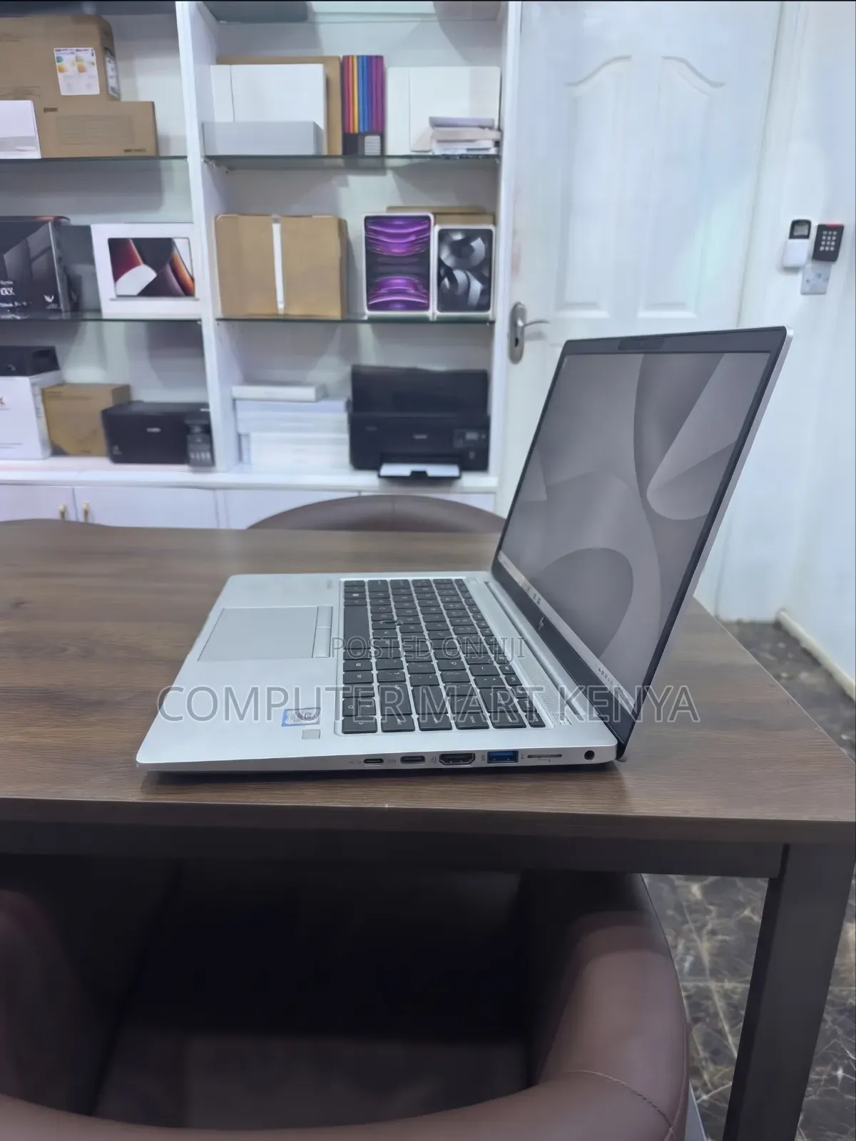 New Laptop HP Elite Dragonfly G3 32GB Intel Core i7 SSD 512GB