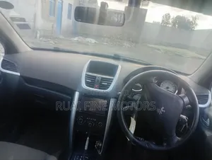 Peugeot 207 2012 Black