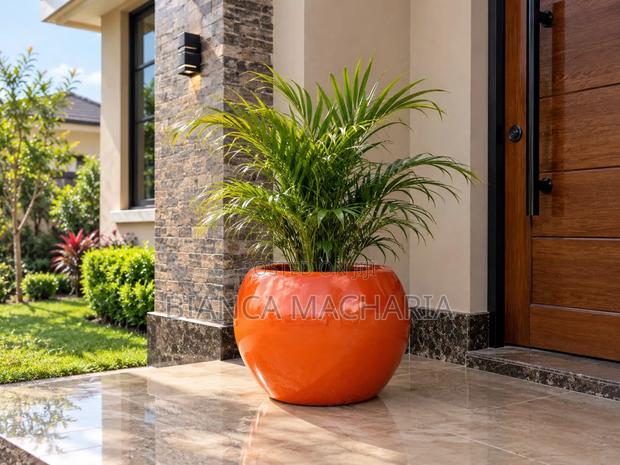 Smallest Ball Fibreglass Pots & Planters