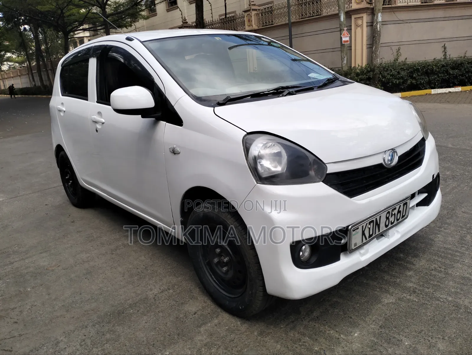 Daihatsu Mira 2016 White