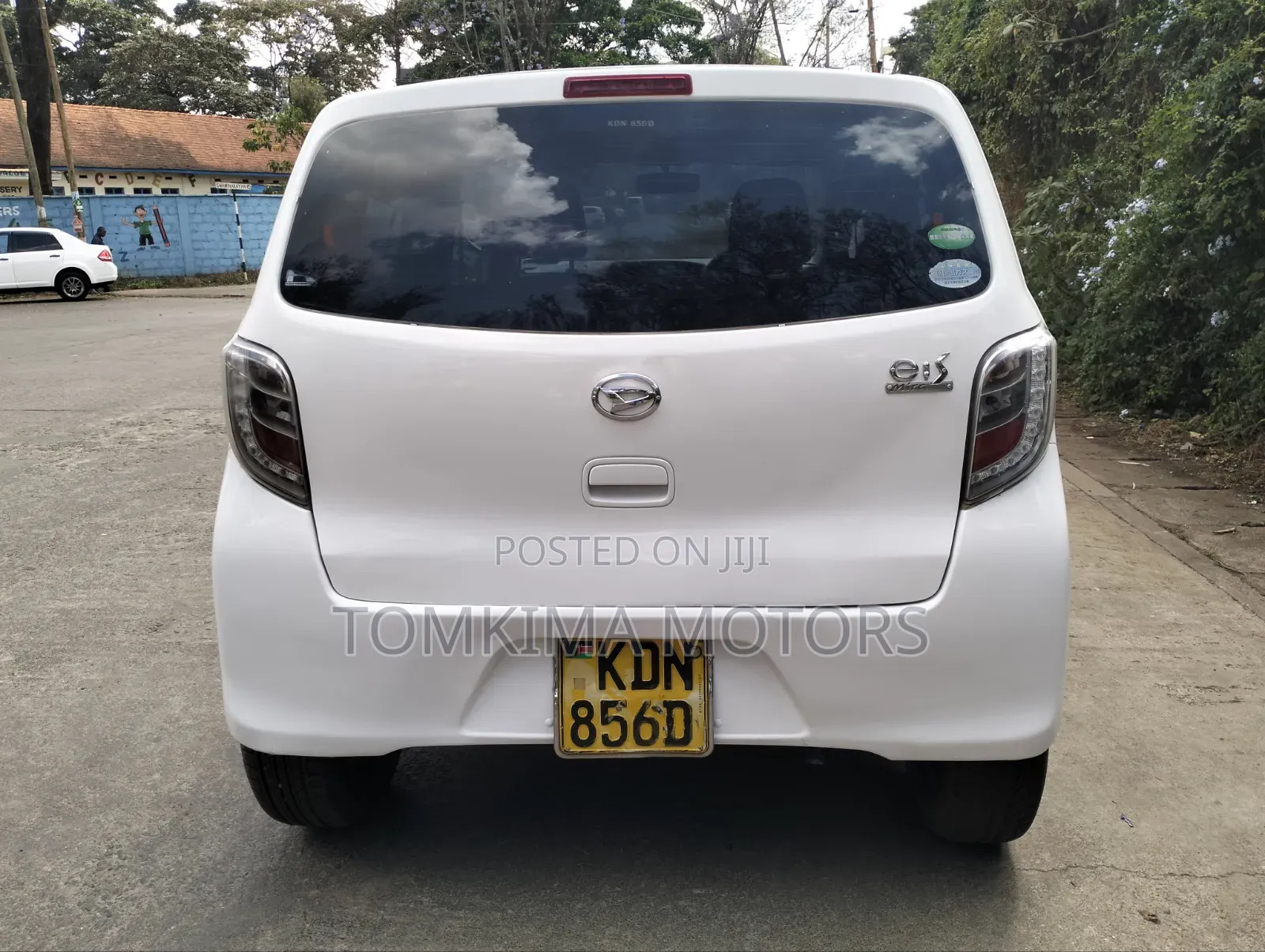 Daihatsu Mira 2016 White