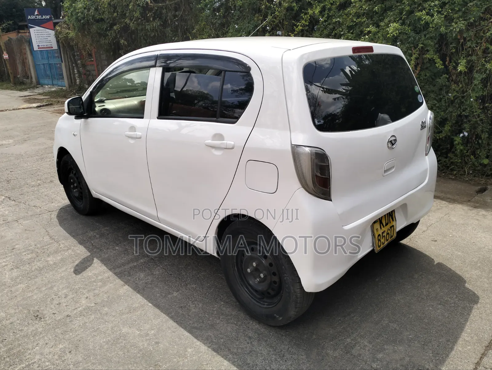 Daihatsu Mira 2016 White