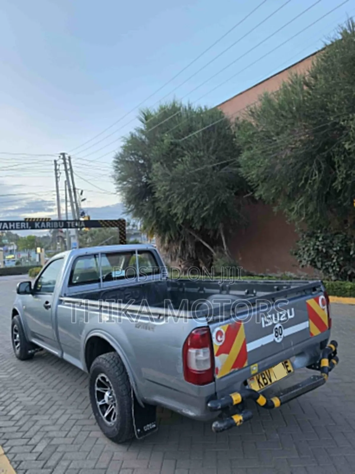 Isuzu D-MAX 2013 Gray