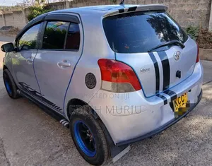 Toyota Vitz 2007 Silver