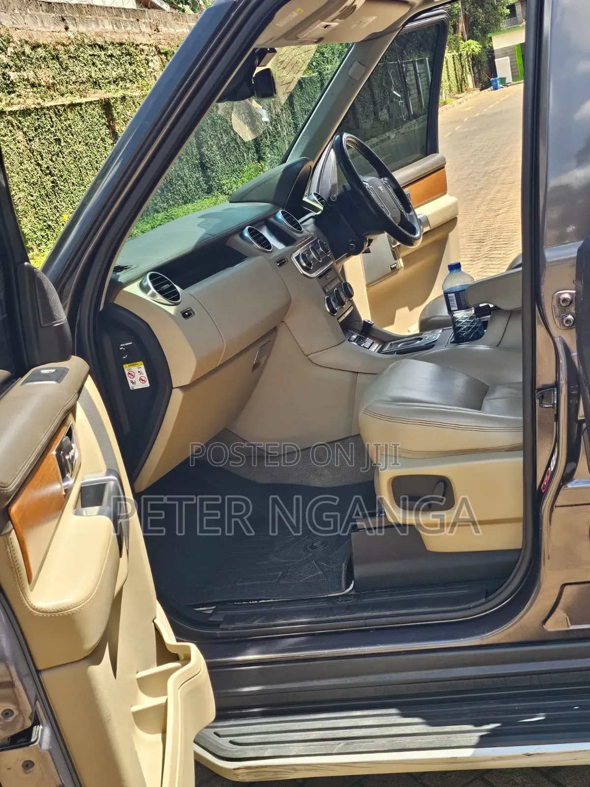 Land Rover Discovery 2016 Gray