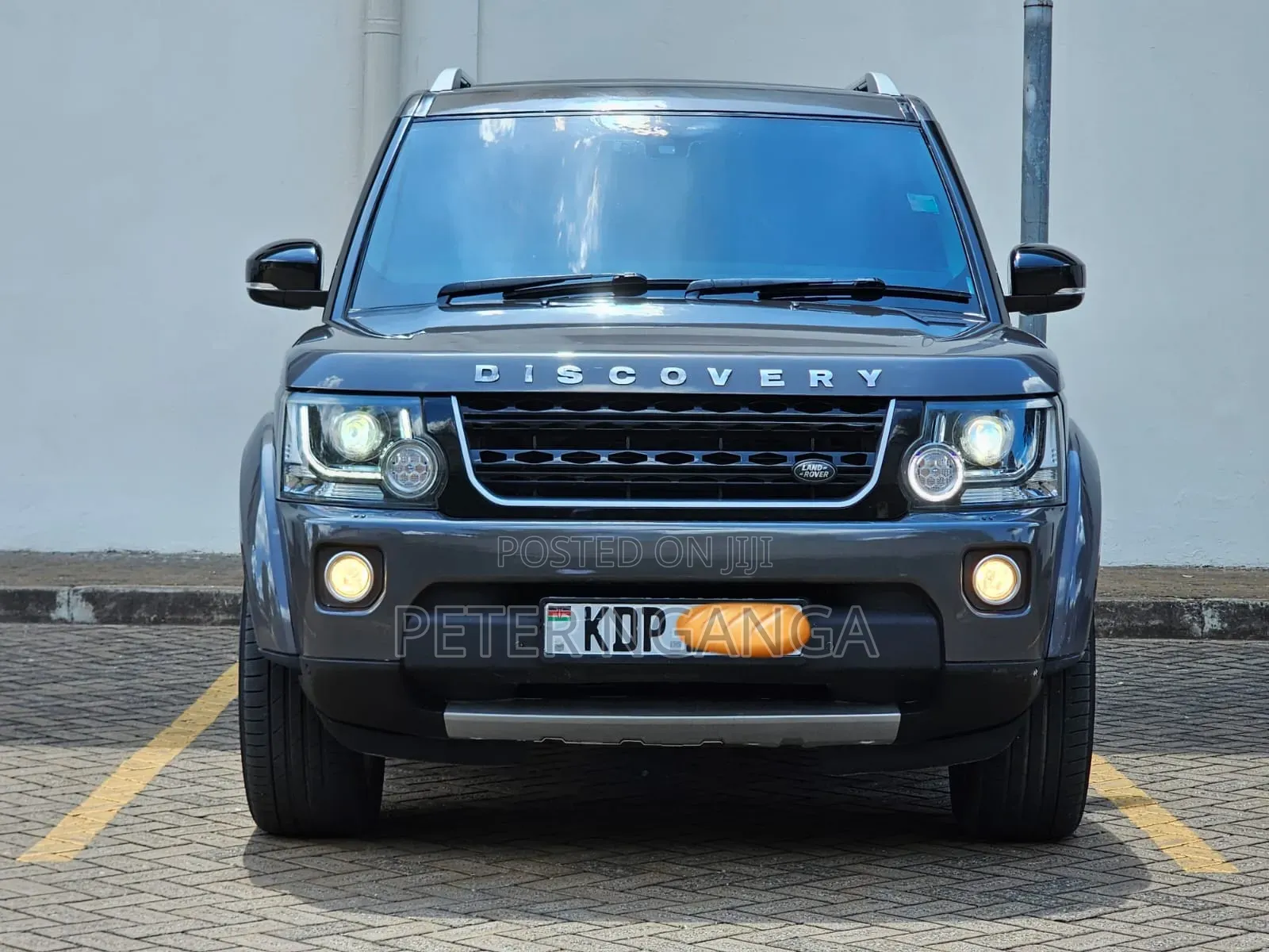Land Rover Discovery 2016 Gray