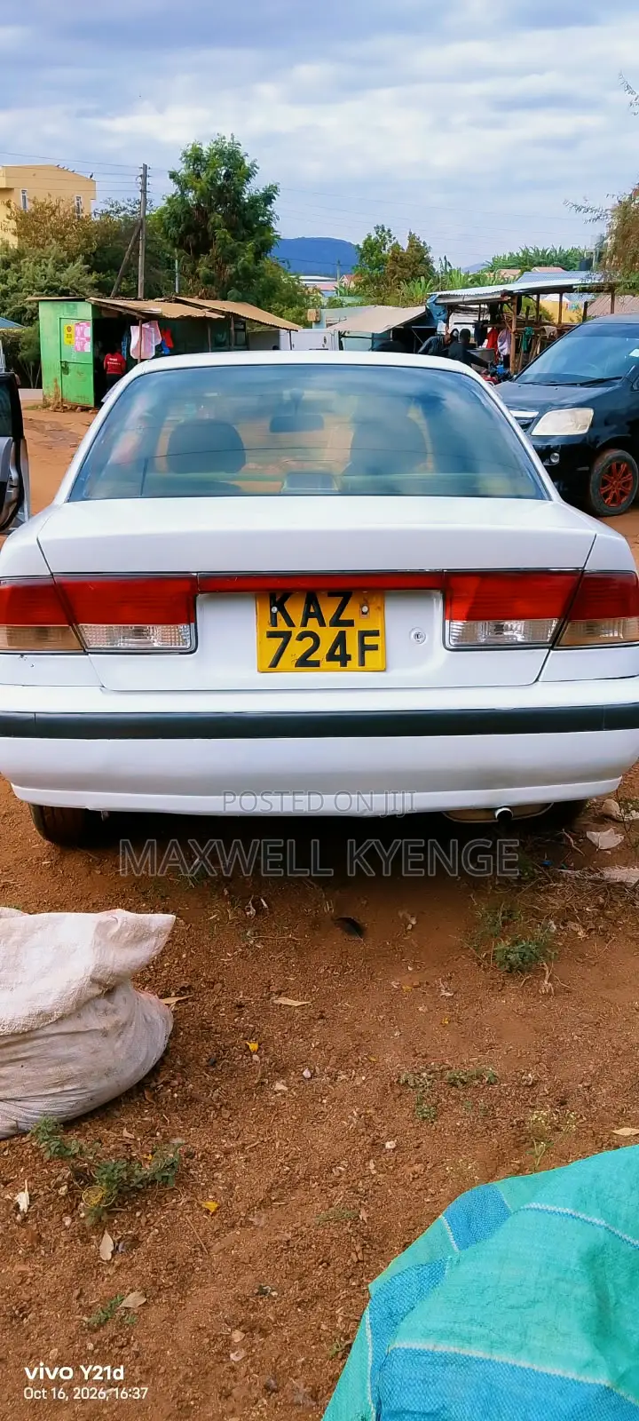 Nissan Sunny 2004 White