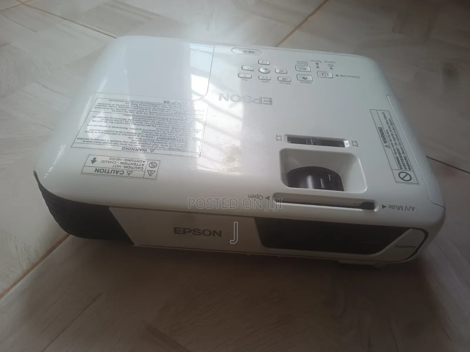 Epson Projector Epson EB-S31 3LCD Projector in Good Condition